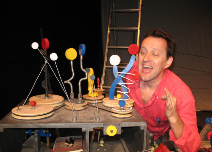 Calder (13) Calder (13)