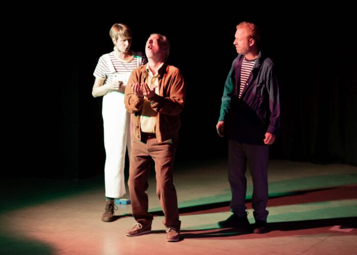 Compagnia Arione de Falco - Il moscerino - foto (4) Compagnia Arione de Falco - Il moscerino - foto (4)