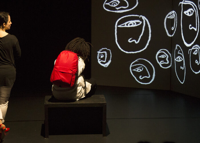 Ragazzo volante_rettangolare (1) Ragazzo volante_rettangolare (1)